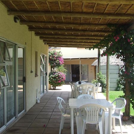 Dove'S Nest Guest House Kempton Park Esterno foto