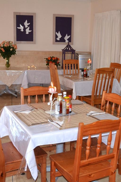 Dove'S Nest Guest House Kempton Park Esterno foto