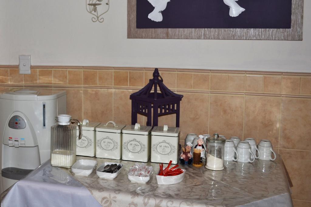 Dove'S Nest Guest House Kempton Park Esterno foto