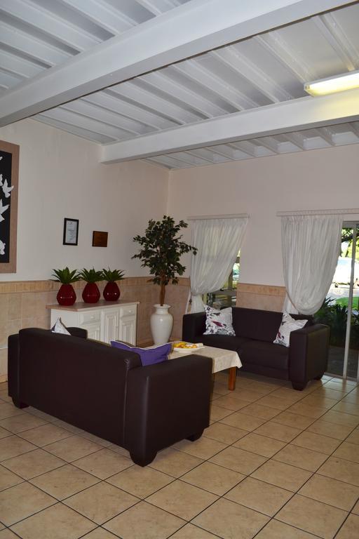Dove'S Nest Guest House Kempton Park Esterno foto