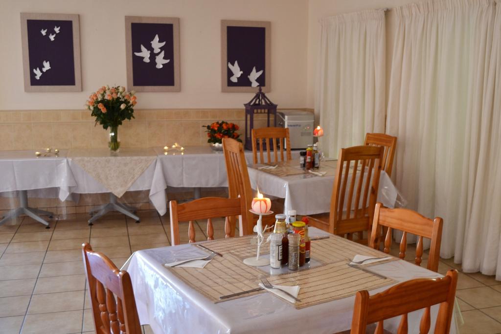 Dove'S Nest Guest House Kempton Park Esterno foto