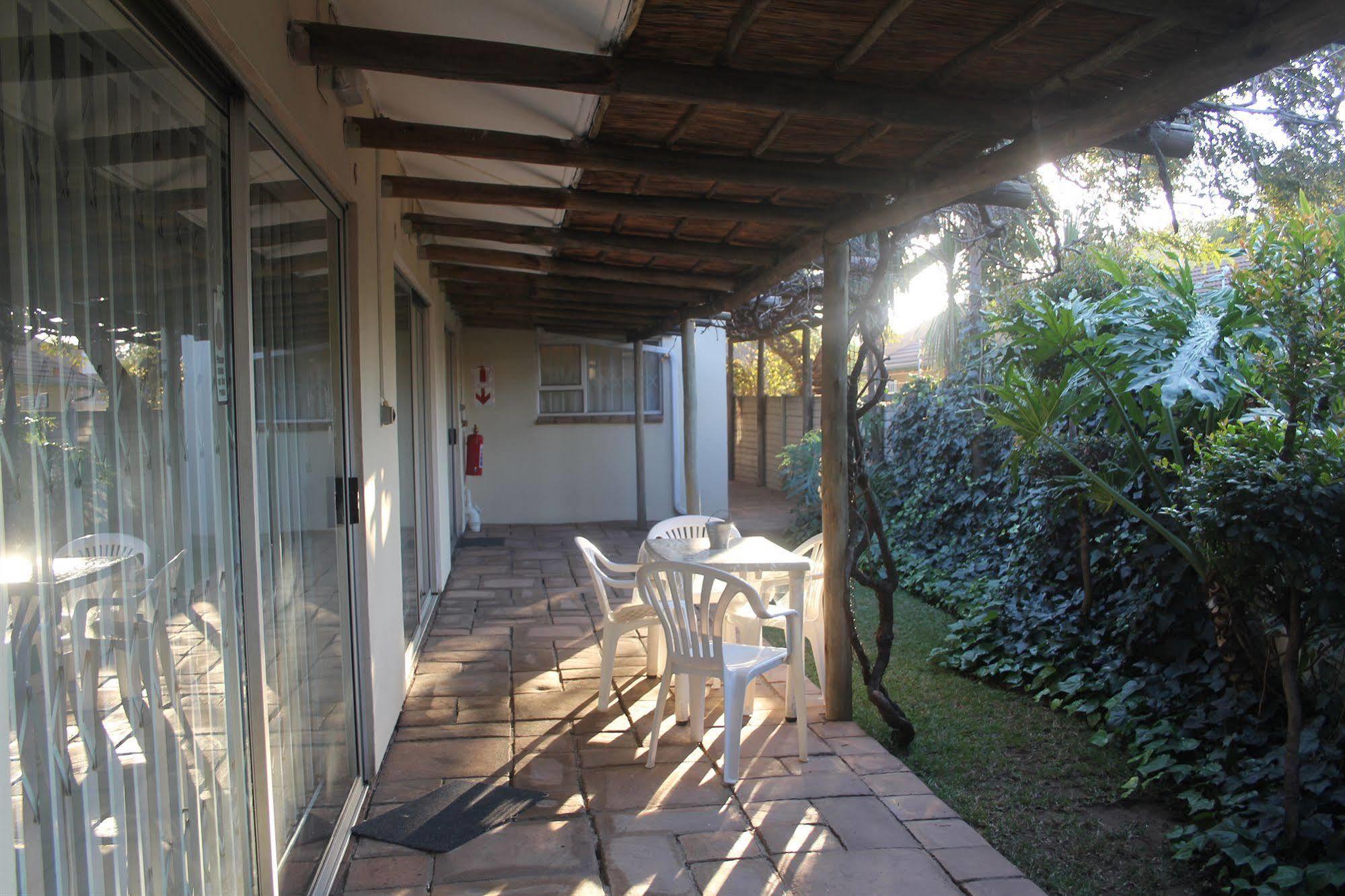 Dove'S Nest Guest House Kempton Park Esterno foto